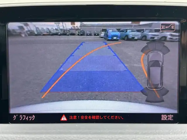 アウディ Ｑ３ Sラインコンペティション 滋賀県 2014(平26)年 8.3万km グレイシアホワイトメタリック ガソリン/4WD(F4)/7速AT/純正ナビ/（FM/AM/CD/DVD/フルセグ/Bluetooth）/ETC/バックカメラ/アイドリングストップ/電子パーキング/コーナーセンサー/パドルシフト/電動格納ミラー/ミラーヒーター/オートエアコン/オートライト/プッシュスタート/パワーウィンドウ/ドアバイザー/ルーフレール/純正マット