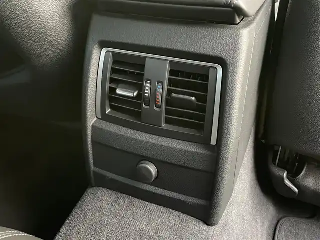 ＢＭＷ Ｍ４ クーペ 福岡県 2017(平29)年 4.5万km ミネラルホワイト アダプティブＭサスペンション　/harman/kardon/黒革シート/前席シートH/ヘッドアップディスプレイ/カーボンインテリア/クルーズコントロール/LEDヘッドライト/オートハイビーム/純正ナビ/フルセグTV/Bluetooth/バックカメラ/ドライブレコーダー/純正19インチアルミホイール/ミラー一体型ETC/取扱説明書/保証書/スペアキー×1
