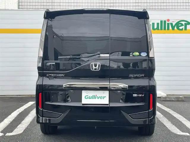 ホンダ ステップワゴン スパーダ eHEV G EXホンダS 埼玉県 2020(令2)年 10.7万km プレミアムスパークルブラックパール ・ワンオーナー/・純正ナビ（VXM-207VFNi)(CD/DVD/フルセグ/BT)/・バックカメラ/・両側パワースライドドア/・前席シートヒーター/・衝突軽減ブレーキシステム/・ETC2.0/・純正16インチアルミホイール/・ハーフレザーシート/・新車保証書