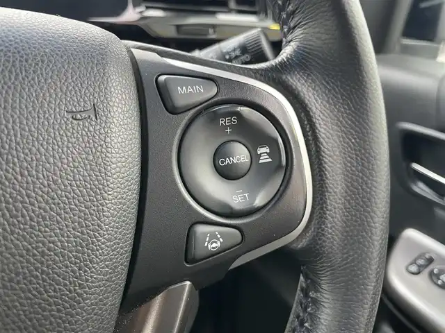 ホンダ ステップワゴン スパーダ eHEV G EXホンダS 埼玉県 2020(令2)年 10.7万km プレミアムスパークルブラックパール ・ワンオーナー/・純正ナビ（VXM-207VFNi)(CD/DVD/フルセグ/BT)/・バックカメラ/・両側パワースライドドア/・前席シートヒーター/・衝突軽減ブレーキシステム/・ETC2.0/・純正16インチアルミホイール/・ハーフレザーシート/・新車保証書