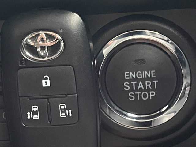 トヨタ ルーミー カスタムG－T 茨城県 2024(令6)年 0.6万km パールホワイトⅢ ワンオーナー　/社外ディスプレイナビ　/-BT/TV/AM/FM/HDMI/両側パワースライドドア　/クルーズコントロール　/ＬＥＤライト　/オートライト　/フルエアロ　/衝突軽減システム　/横滑り防止装置　/盗難防止装置　/エアバックＷ　/アイドリングストップ