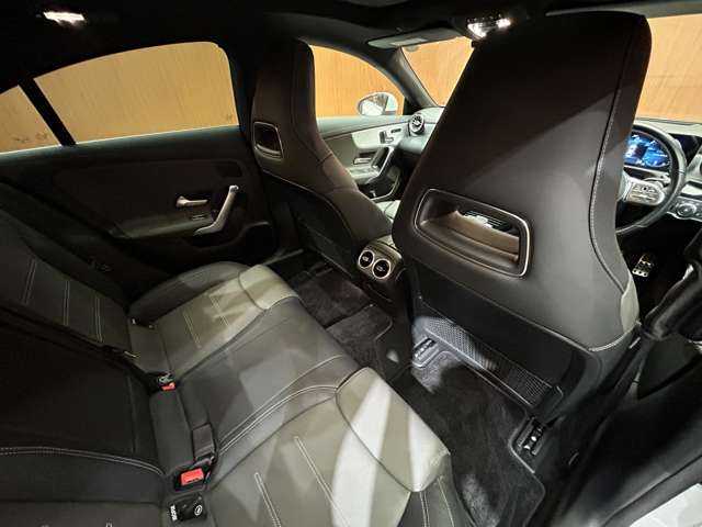 メルセデス・ベンツ ＣＬＡ２００ｄ AMGライン 千葉県 2019(令1)年 5.1万km デジタルホワイト ＡＭＧレザーエクスクルーシブＰＫＧ　/アドバンスドＰＫＧ　/パノラマＳＲ　/革シート　/ＨＵＤ　/ＡＣＣ　/ナビ　/ＴＶ　/３６０°Ｂｌｕｅｔｏｏｔｈ接続　/シートＨ　　/衝突軽減Ｂ　/ＢＳＭ　/ＬＫＡ　/前後ドラレコ　/ＥＴＣ