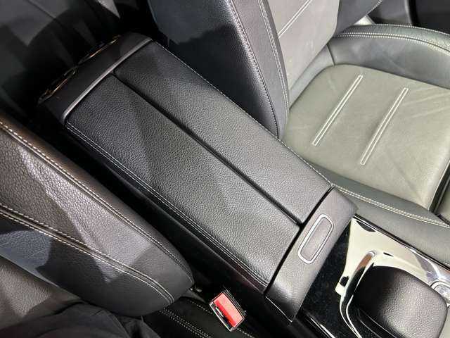 メルセデス・ベンツ ＣＬＡ２００ｄ AMGライン 千葉県 2019(令1)年 5.1万km デジタルホワイト ＡＭＧレザーエクスクルーシブＰＫＧ　/アドバンスドＰＫＧ　/パノラマＳＲ　/革シート　/ＨＵＤ　/ＡＣＣ　/ナビ　/ＴＶ　/３６０°Ｂｌｕｅｔｏｏｔｈ接続　/シートＨ　　/衝突軽減Ｂ　/ＢＳＭ　/ＬＫＡ　/前後ドラレコ　/ＥＴＣ