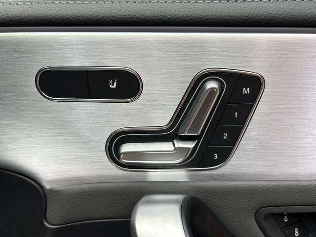 メルセデス・ベンツ ＣＬＡ２００ｄ AMGライン 千葉県 2019(令1)年 5.1万km デジタルホワイト ＡＭＧレザーエクスクルーシブＰＫＧ　/アドバンスドＰＫＧ　/パノラマＳＲ　/革シート　/ＨＵＤ　/ＡＣＣ　/ナビ　/ＴＶ　/３６０°Ｂｌｕｅｔｏｏｔｈ接続　/シートＨ　　/衝突軽減Ｂ　/ＢＳＭ　/ＬＫＡ　/前後ドラレコ　/ＥＴＣ