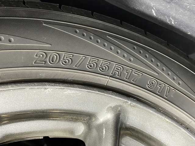ホンダ ステップワゴン スパーダ ホンダセンシング 広島県 2017(平29)年 4.1万km ホワイトオーキッドパール 禁煙/社外ナビ/後席モニター/バックカメラ/レーダークルーズコントロール/両側パワースライドドア/レーンキープアシスト/オートライト/踏み間違い防止/ビルトインＥＴＣ２．０/スペアキー/パドルシフト