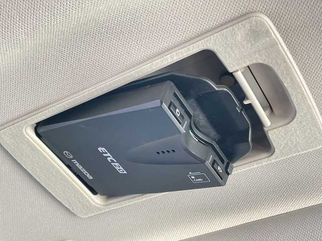 マツダ ＣＸ－５ XD プロアクティブ 埼玉県 2018(平30)年 4.3万km ソウルレッドクリスタルM ワンオーナー/純正メモリナビ＆フルセグＴＶ/　（ＤＶＤ＆ＣＤ＆ＵＳＢ＆ＢＴ）/バックカメラ/ビルトインＥＴＣ（２．０）/前方ドライブレコーダー/スマートシティーブレーキシステム/ＢＳＭシステム/レーンキープアシストシステム/パーキングセンサー/ドライバーアテンションアラート/レーダークルーズコントロール/革巻きステアリング/ステアリングリモコン/アイドリングストップ/電動パーキングブレーキ/オートホールド/純正１７inアルミホイール/オートライト/ＬＥＤライト/電動格納ミラー/スマートキー/プッシュスタート/Ｗ＆サイド＋カーテンエアバッグ/横滑り防止装置/ＡＢＳ/ドアバイザー/フロアマット/トノカバー/新車保証書/取扱説明書/スマートスペアキー有