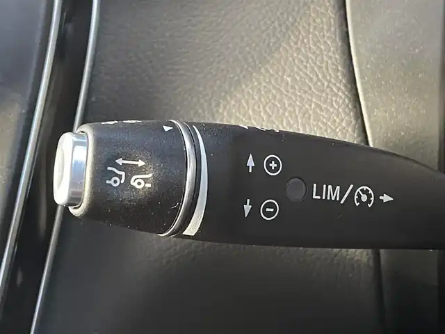 メルセデス・ベンツ ＧＬＣ２２０ d 4マチック ローレウスED 三重県 2019(令1)年 2.3万km ダイヤモンドホワイト サンルーフ　/ブルメスター　/フットトランクオープナー　/純正ナビ　/全方位カメラ　/ETC　/ハーフレザー　/パワーシート　/全席シートヒーター/純正19インチアルミ　/ACC　/レーダーセーフティパッケージ　/キーレスゴー　