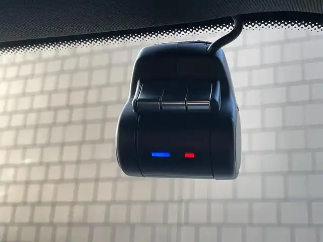 メルセデス・ベンツ ＧＬＣ２２０ d 4マチック ローレウスED 三重県 2019(令1)年 2.3万km ダイヤモンドホワイト サンルーフ　/ブルメスター　/フットトランクオープナー　/純正ナビ　/全方位カメラ　/ETC　/ハーフレザー　/パワーシート　/全席シートヒーター/純正19インチアルミ　/ACC　/レーダーセーフティパッケージ　/キーレスゴー　