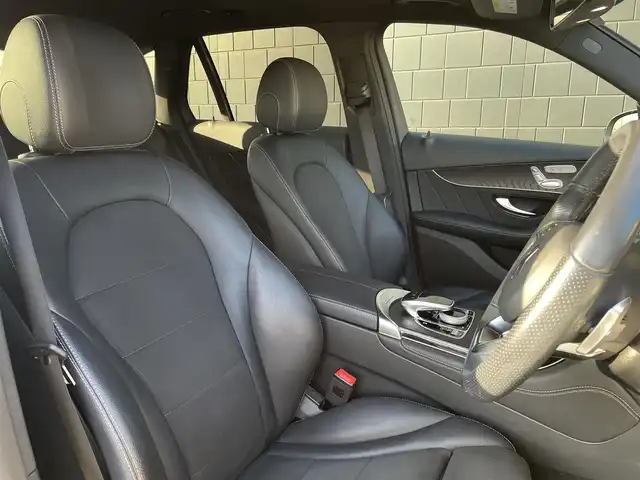 メルセデス・ベンツ ＧＬＣ２２０ d 4マチック ローレウスED 三重県 2019(令1)年 2.3万km ダイヤモンドホワイト サンルーフ　/ブルメスター　/フットトランクオープナー　/純正ナビ　/全方位カメラ　/ETC　/ハーフレザー　/パワーシート　/全席シートヒーター/純正19インチアルミ　/ACC　/レーダーセーフティパッケージ　/キーレスゴー　