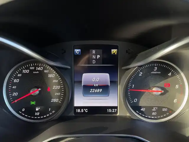 メルセデス・ベンツ ＧＬＣ２２０ d 4マチック ローレウスED 三重県 2019(令1)年 2.3万km ダイヤモンドホワイト サンルーフ　/ブルメスター　/フットトランクオープナー　/純正ナビ　/全方位カメラ　/ETC　/ハーフレザー　/パワーシート　/全席シートヒーター/純正19インチアルミ　/ACC　/レーダーセーフティパッケージ　/キーレスゴー　
