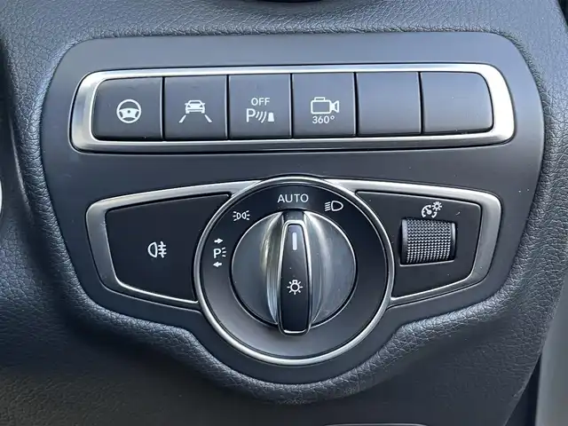 メルセデス・ベンツ ＧＬＣ２２０ d 4マチック ローレウスED 三重県 2019(令1)年 2.3万km ダイヤモンドホワイト サンルーフ　/ブルメスター　/フットトランクオープナー　/純正ナビ　/全方位カメラ　/ETC　/ハーフレザー　/パワーシート　/全席シートヒーター/純正19インチアルミ　/ACC　/レーダーセーフティパッケージ　/キーレスゴー　