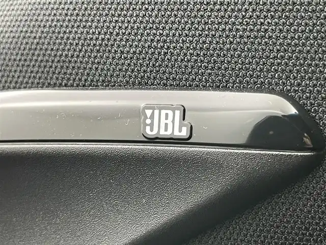 トヨタ ハリアー ハイブリッド Z レザーパッケージ 岡山県 2024(令6)年 2万km プレシャスブラックパール モデリスタエアロ/ＪＢＬプレミアムサウンド/純正１２．３インチディスプレイオーディオ/【Bluetooth/フルセグTV/Carplay】/パノラミックビューモニター/デジタルインナーミラー/衝突軽減ブレーキシステム/レーダークルーズコントロール/ＥＴＣ２．０　/レザーシート/前席シートヒーター/前席エアシート/前席パワーシート/ステアリングヒーター/純正ドライブレコーダー（前）/ヘッドアップディスプレイ/オートブレーキホールド/シートメモリー/LEDヘッドライト/オートハイビーム/スマートキー×2/取扱説明書/ナビ取扱説明書