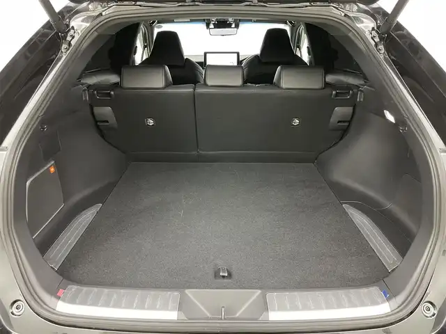 トヨタ ハリアー ハイブリッド Z レザーパッケージ 岡山県 2024(令6)年 2万km プレシャスブラックパール モデリスタエアロ/ＪＢＬプレミアムサウンド/純正１２．３インチディスプレイオーディオ/【Bluetooth/フルセグTV/Carplay】/パノラミックビューモニター/デジタルインナーミラー/衝突軽減ブレーキシステム/レーダークルーズコントロール/ＥＴＣ２．０　/レザーシート/前席シートヒーター/前席エアシート/前席パワーシート/ステアリングヒーター/純正ドライブレコーダー（前）/ヘッドアップディスプレイ/オートブレーキホールド/シートメモリー/LEDヘッドライト/オートハイビーム/スマートキー×2/取扱説明書/ナビ取扱説明書