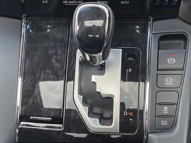トヨタ アルファード S Cパッケージ 三重県 2018(平30)年 6.2万km ホワイトパールクリスタルシャイン ダブルサンルーフ/ブラックレザーシート/純正10インチメモリーナビ/Bluetooth接続/フルセグTV / DVD再生可能/バックカメラ/両側パワースライドドア/三眼LEDヘッドライト/デジタルインナーミラー/シートヒーター エアーシート/快適温熱シート/ハンドルヒーター/パワーシート/メモリシート/オットマン/ハンドルヒーター/100V充電/ビルトインETC/レーンキープアシスト/横滑り防止/レーダークルーズコントロール/衝突軽減ブレーキ/コーナーセンサー/スペアキー/電動格納ミラー/禁煙車/取扱説明書/保証書