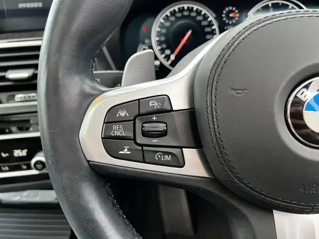 ＢＭＷ Ｘ３ xDrive20d Mスポーツ 滋賀県 2019(令1)年 2.4万km 白 禁煙車/パノラマサンルーフ/純正ナビ/（CD/DVD/Bluetooth/フルセグTV)/全方位カメラ/harman/kardonサウンド/ルームミラー内蔵型ETC/前後ドラレコ/茶本革シート/全席シートヒーター/前席パワーシート/パワーバックドア/ヘッドアップディスプレイ/アクティブクルーズコントロール/パーキングセンサー/インテリジェントセーフティ/LEDヘッドライト/オートライト/オートハイビーム/ダウンヒルアシストコントロール/アイドリングストップ/電動パーキングブレーキ/オートブレーキホールド/パドルシフト/プッシュスタート/スマートキー×２