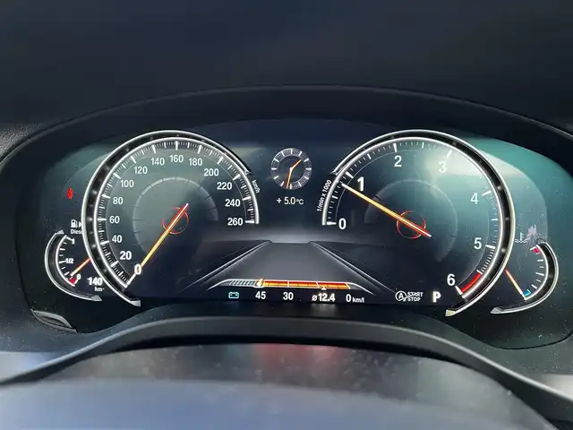 ＢＭＷ Ｘ３ xDrive20d Mスポーツ 滋賀県 2019(令1)年 2.4万km 白 禁煙車/パノラマサンルーフ/純正ナビ/（CD/DVD/Bluetooth/フルセグTV)/全方位カメラ/harman/kardonサウンド/ルームミラー内蔵型ETC/前後ドラレコ/茶本革シート/全席シートヒーター/前席パワーシート/パワーバックドア/ヘッドアップディスプレイ/アクティブクルーズコントロール/パーキングセンサー/インテリジェントセーフティ/LEDヘッドライト/オートライト/オートハイビーム/ダウンヒルアシストコントロール/アイドリングストップ/電動パーキングブレーキ/オートブレーキホールド/パドルシフト/プッシュスタート/スマートキー×２