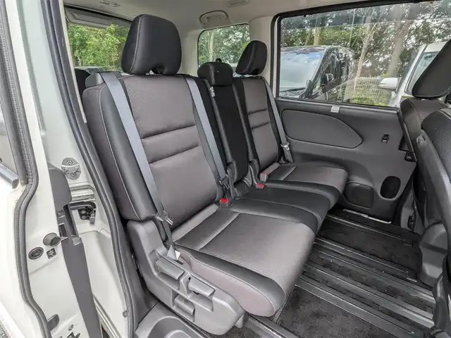 日産 セレナ ハイウェイスター G 栃木県 2016(平28)年 12.5万km ブリリアントホワイトパール (株)IDOMが運営する【じしゃロン宇都宮店】の自社ローン対象車両になります。こちらは現金またはオートローンご利用時の価格です。自社ローンご希望の方は別途その旨お申付け下さい。/純正メーカーナビ/(CD/DVD/TV/BT)/バックカメラ/衝突被害軽減システム/クルーズコントロール/パーキングアシスト/両側パワースライドドア/ハンズフリーオートスライドドア/横滑り防止装置/アイドリングストップ/LEDヘッドライト/フォグランプ/オートライト/純正16インチAW/純正フロントエアロ/サンシェード