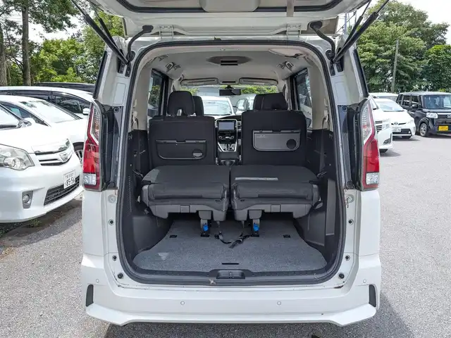 日産 セレナ ハイウェイスター G 栃木県 2016(平28)年 12.5万km ブリリアントホワイトパール (株)IDOMが運営する【じしゃロン宇都宮店】の自社ローン対象車両になります。こちらは現金またはオートローンご利用時の価格です。自社ローンご希望の方は別途その旨お申付け下さい。/純正メーカーナビ/(CD/DVD/TV/BT)/バックカメラ/衝突被害軽減システム/クルーズコントロール/パーキングアシスト/両側パワースライドドア/ハンズフリーオートスライドドア/横滑り防止装置/アイドリングストップ/LEDヘッドライト/フォグランプ/オートライト/純正16インチAW/純正フロントエアロ/サンシェード