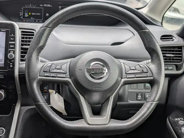 日産 セレナ ハイウェイスター G 栃木県 2016(平28)年 12.5万km ブリリアントホワイトパール (株)IDOMが運営する【じしゃロン宇都宮店】の自社ローン対象車両になります。こちらは現金またはオートローンご利用時の価格です。自社ローンご希望の方は別途その旨お申付け下さい。/純正メーカーナビ/(CD/DVD/TV/BT)/バックカメラ/衝突被害軽減システム/クルーズコントロール/パーキングアシスト/両側パワースライドドア/ハンズフリーオートスライドドア/横滑り防止装置/アイドリングストップ/LEDヘッドライト/フォグランプ/オートライト/純正16インチAW/純正フロントエアロ/サンシェード