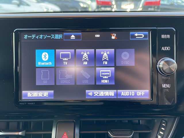 トヨタ Ｃ－ＨＲ G 佐賀県 2017(平29)年 12.3万km ブラックマイカ 純正メモリナビ（NSZT-W66T）/・DVD/Bluetooth/フルセグTV/バックカメラ/Toyota Safety Sense/・プリクラッシュセーフティ/・レーンディパーチャーアラート/・オートマチックハイビーム/・レーダークルーズコントロール/ブラインドスポットモニター/LEDシーケンシャルターンランプ/純正アルミホイール18インチ/ビルトインETC/純正フロアマット/保証書/取扱説明書/スペアキー