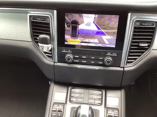 ポルシェ マカン GTS 栃木県 2017(平29)年 10.7万km グレーＭ  HDDナビ/ フルセグテレビ/ バックカメラ/ クルーズコントロール/ パワーバックドア/ HIDヘッドライト/ フォグライト/ 車線逸脱防止装置/ パドルシフト/ 前席パワーシート/ 前席シートヒーター/ ETC/ ダウンヒルアシストコントロール/ クリアランスソナー/ コーナーセンサー