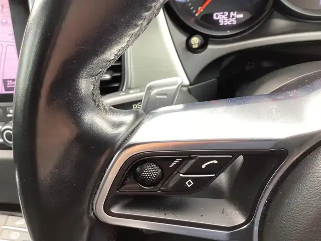 ポルシェ マカン GTS 栃木県 2017(平29)年 10.7万km グレーＭ  HDDナビ/ フルセグテレビ/ バックカメラ/ クルーズコントロール/ パワーバックドア/ HIDヘッドライト/ フォグライト/ 車線逸脱防止装置/ パドルシフト/ 前席パワーシート/ 前席シートヒーター/ ETC/ ダウンヒルアシストコントロール/ クリアランスソナー/ コーナーセンサー