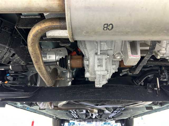 日産 ノート オーテック Xオーバー FOUR +アクティブ 宮城県 2023(令5)年 1.2万km 緑 4WD//日産コネクトナビ(AM/FM/BT/フルセグTV/HDMI/Apple CarPlay)　//アラウンドビューモニター　//前後コーナーセンサー//エマージェンシーブレーキ//横滑り防止装置//デジタルインナーミラー　//置くだけ充電　//ビルトインETC2.0//ＡＵＴＥＣＨ専用インテリア/　・専用ブラックレザレットシート/　・専用ブラック本革巻ステアリング　//前席シートヒーター　//ステアリングヒーター　//AUTECHアルミホイール//オートライト　//ＬＥＤライト　//フォグランプ//プッシュスタート//スマートキー//スペアキー