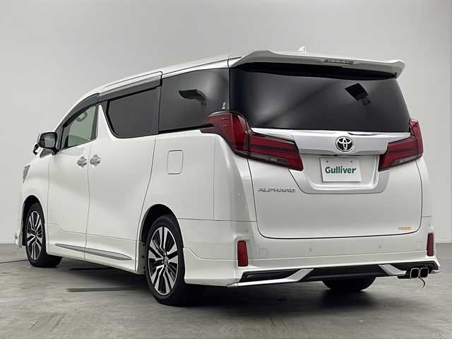 トヨタ アルファード S Cパッケージ 愛知県 2020(令2)年 6.7万km ホワイトパールクリスタルシャイン /禁煙車//純正9インチナビ//フルセグTV//CD・DVDデッキ//ビルトインETC//バックカメラ//社外ドライブレコーダー(GL-05AP)//モデリスタエアロ//純正リヤシートエンターテインメントシステム//デジタルインナーミラー//トヨタセーフティセンス//プリクラッシュセーフティ//レーントレーシングアシスト//レーダークルーズコントロール//ロードサインアシスト//アダプティブハイビームシステム//発進遅れ告知//インテリジェントクリアランスソナー//スーパーUV&IRカットガラス//ブラックエクステンション3眼LEDヘッドライト//オートライト//LEDフォグランプ//両側ワンタッチパワースライドドア//合皮+メタルウッド+スパッタリング内装//合皮シート//前席パワーシート(快適温熱+ベンチレーション付)//運転席ポジションメモリー//2列目エグゼクティブパワーシート//2列目パワーオットマン//3列目スペースアップシート//純正フロアマット//純正ドアバイザー//本革コンビステア//ステアスイッチ//ステアヒーター//プッシュスタート//電動格納ミラー(リバース連動機能付)//イモビライザー