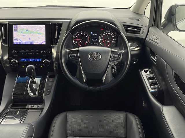 トヨタ アルファード S Cパッケージ 愛知県 2020(令2)年 6.7万km ホワイトパールクリスタルシャイン /禁煙車//純正9インチナビ//フルセグTV//CD・DVDデッキ//ビルトインETC//バックカメラ//社外ドライブレコーダー(GL-05AP)//モデリスタエアロ//純正リヤシートエンターテインメントシステム//デジタルインナーミラー//トヨタセーフティセンス//プリクラッシュセーフティ//レーントレーシングアシスト//レーダークルーズコントロール//ロードサインアシスト//アダプティブハイビームシステム//発進遅れ告知//インテリジェントクリアランスソナー//スーパーUV&IRカットガラス//ブラックエクステンション3眼LEDヘッドライト//オートライト//LEDフォグランプ//両側ワンタッチパワースライドドア//合皮+メタルウッド+スパッタリング内装//合皮シート//前席パワーシート(快適温熱+ベンチレーション付)//運転席ポジションメモリー//2列目エグゼクティブパワーシート//2列目パワーオットマン//3列目スペースアップシート//純正フロアマット//純正ドアバイザー//本革コンビステア//ステアスイッチ//ステアヒーター//プッシュスタート//電動格納ミラー(リバース連動機能付)//イモビライザー