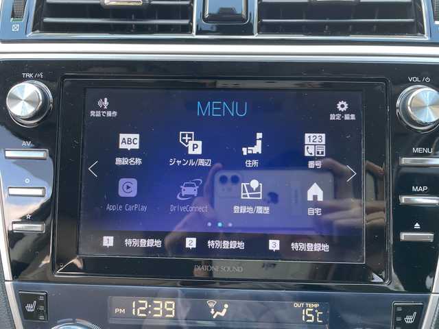 スバル アウトバック リミテッド 福岡県 2017(平29)年 4.7万km クリスタルブラックシリカ 純正ナビ/AppleCarPlay/SD/DISC/iPod/USB/TV/Bluetooth/RADIO/AUX/SI-DEIVE/アイサイト/横滑り/バックカメラ/プッシュスタート/シートヒーター（全席）/純正フロアマット/プリクラッシュ/アイドリングストップ/クルーズコントロール/ハンズフリー/オートライト/電動格納ミラー/パワーリヤゲート/キープレーンアシスト/ステアリングヒーター/車線逸脱警報/ヒルスタートアシスト/パドルシフト/後側方センサー/純正AW/フォグランプ/ETC/保証書/取扱説明書/スペアキー×１