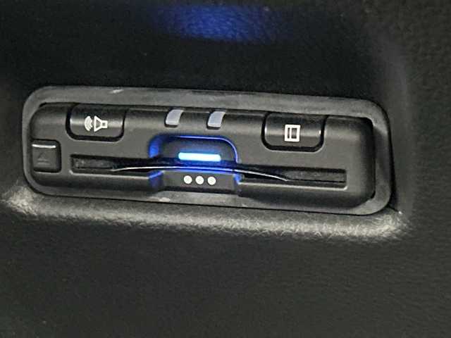 ホンダ フィット e:HEVホーム 三重県 2020(令2)年 3.6万km プレミアムグラマラスブロンズP /禁煙車//純正9型SDナビ//バックカメラ//オートAC//電子サイドブレーキ//ブレーキオートホールド//ホンダセンシング//衝突軽減ブレーキ//レーンキープアシスト//レーダークルーズコントロール//オートハイビーム//ビルトインETC//社外前後ドライブレコーダー//ハーフレザーシート//サイドカーテンエアバッグ//オートライト//LED