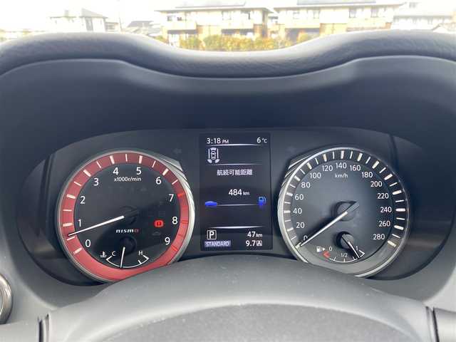 日産 スカイライン ニスモ 福岡県 2024(令6)年 0.1万km未満 グレー ・１オーナー/・サンルーフ/・インテリジェントクルーズコントロール/・ＳＤナビ／ＵＳＢ／Ｂｌｕｅｔｏｏｔｈ／ＣＤ／ＤＶＤ／ＡＵＸ/・全方位カメラ/・ハーフレザーシート/・フルセグ/・純正１９ＡＷ/・プッシュスタート/・パーキングアシスト/・スマートキー/・レーンキープアシスト/・オートライト/・LEDライト/・保証書/・取扱説明書