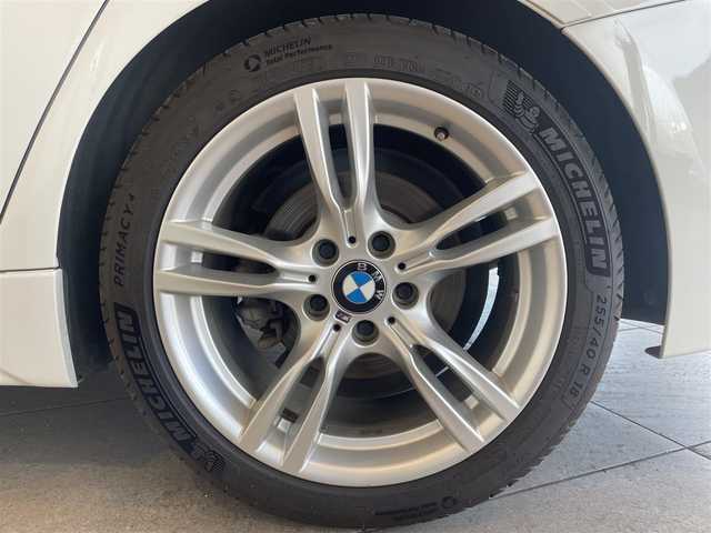 ＢＭＷ ３１８ｉ ツーリング Mスポーツ 愛知県 2018(平30)年 5.4万km アルピンホワイトⅢ ｉＤｒｉｖｅＨＤＤナビ　/Ｂｌｕｅｔｏｏｔｈ　/ＣＤ／ＤＶＤ　/バックカメラ　/クルーズコントロール　/インテリジェントセーフティー　/ＬＫＡ　/ＬＤＷ　/ＢＳＭ　/コーナーセンサー　/ＬＥＤヘッドライト　/ＥＴＣ２．０/プッシュスタート/アイドリングストップ