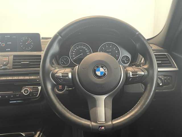 ＢＭＷ ３１８ｉ ツーリング Mスポーツ 愛知県 2018(平30)年 5.4万km アルピンホワイトⅢ ｉＤｒｉｖｅＨＤＤナビ　/Ｂｌｕｅｔｏｏｔｈ　/ＣＤ／ＤＶＤ　/バックカメラ　/クルーズコントロール　/インテリジェントセーフティー　/ＬＫＡ　/ＬＤＷ　/ＢＳＭ　/コーナーセンサー　/ＬＥＤヘッドライト　/ＥＴＣ２．０/プッシュスタート/アイドリングストップ