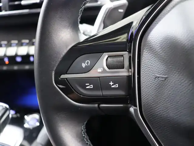 プジョー ３００８ クロスシティ ブルーHDi 静岡県 2021(令3)年 4.5万km パール バックカメラ/アイドリングストップ/ACC/サンルーフ/プッシュスタート/ETC/BSM/パドルシフト/シートヒーター/前後ドラレコ/クロスシティロゴ/インテリジェントハイビーム/ワイヤレス充電