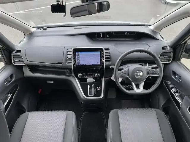 日産 セレナ ハイウェイスター G 東京都 2019(平31)年 2.2万km ブリリアントシルバー 純正ナビ/アラウンドビューモニター/エマージェンシーブレーキ/車線逸脱警報/ソナー/クルーズコントロール/ハンズフリーオートスライドドア/ＥＴＣ/ドライブレコーダー/ステアリングスイッチ