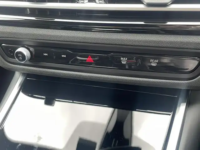 ＢＭＷ ＢＭＷ Ｍ２ 東京都 2024(令6)年 0.5万km 青 メーカーナビ/バックカメラ/後退アシスト/Harman/Kardon/HUD/ACC/パドルシフト/アクティブPDC/Wチャージ/黒革シート/前席シートヒーター/ミラー型ETC/パドルシフト/LEDオートハイビーム/オートホールド/レインセンサー/DSC/コンフォートアクセス/電動ランバーサポート/マフラーエンドブラック/トランクスポイラー/180FIX