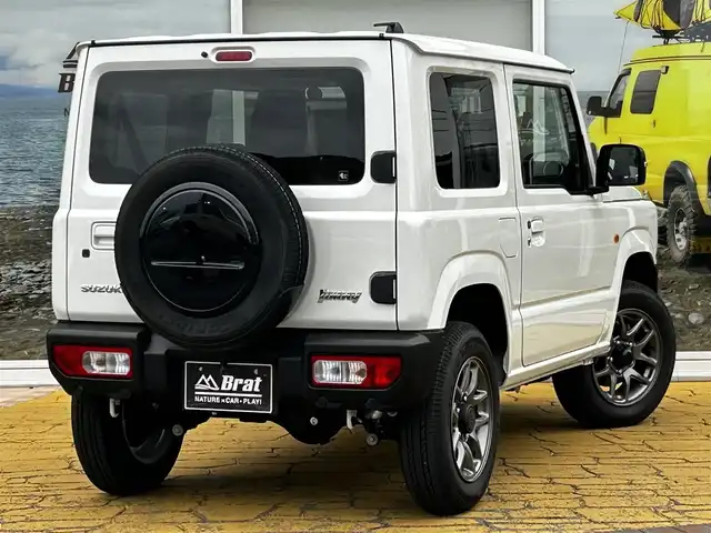 スズキ ジムニー XC 道北・旭川 2024(令6)年 0.3万km ピュアホワイトP ワンオーナー/メモリナビ（AVN-LS01W）/フルセグテレビ/BluetoothAUDIO/バックカメラ/アイドリングストップ/ウィンカーミラー/クルーズコントロール/プッシュスタート/LEDヘッドライト/オートライト/フォグランプ/前席シートヒーター/スズキセーフティーサポート/バックソナー/ヘッドライトウォッシャー