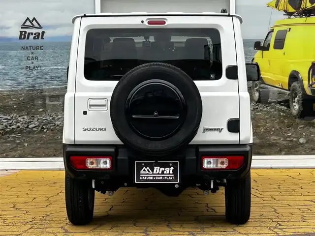 スズキ ジムニー XC 道北・旭川 2024(令6)年 0.3万km ピュアホワイトP ワンオーナー/メモリナビ（AVN-LS01W）/フルセグテレビ/BluetoothAUDIO/バックカメラ/アイドリングストップ/ウィンカーミラー/クルーズコントロール/プッシュスタート/LEDヘッドライト/オートライト/フォグランプ/前席シートヒーター/スズキセーフティーサポート/バックソナー/ヘッドライトウォッシャー