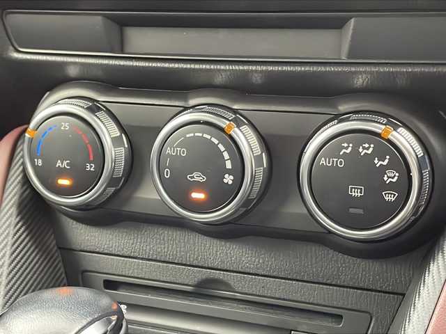 マツダ ＣＸ－３ XD プロアクティブ 宮城県 2017(平29)年 6.2万km ジェットブラックマイカ 禁煙車/i-Activesense/・車線逸脱警報/・スマートシティブレーキサポート/・マツダレーダークルーズコントロール/・ブラインドスポットモニター/・パーキングセンサー/ヘッドアップディスプレイ/マツダコネクトナビ/・BT.CD.DVD.USB.AUX/・フルセグTV/バックカメラ/ETC/ドライブレコーダー（F）/ハーフレザーシート/革巻きステアリング/パドルシフト/ステアリングスイッチ/プッシュスタート/スマートキー（2本）/純正18インチアルミホイール/アダプティブLEDヘッドライト/トノカバー/ドアバイザー/社外フロアマット/アイドリングストップ