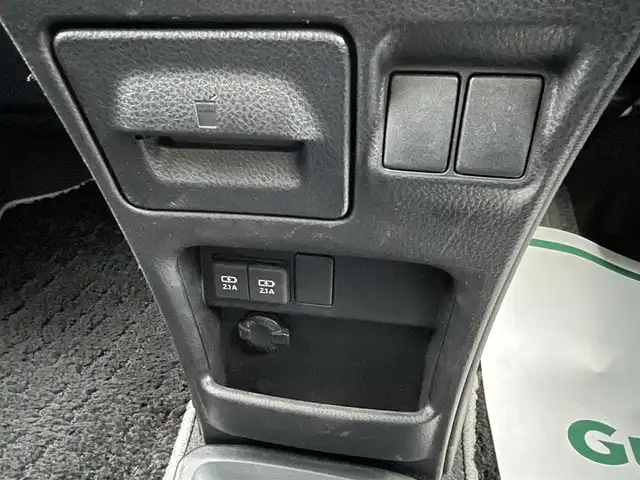 トヨタ ヴォクシー ZS 煌Ⅲ 宮崎県 2021(令3)年 3.8万km ホワイトパールクリスタルシャイン ワンオーナー/ディーラー純正ナビ(NSZN-Z08T)/(BT/AM/FM/CD/DVD)/バックカメラ/フルセグテレビ/スマートキー/ETC/前後ドライブレコーダー/ハーフレザー/両側パワースライドドア/オートマチックハイビーム/プッシュスタート/クルーズコントロール/LEDヘッドライト/アイドリングストップ