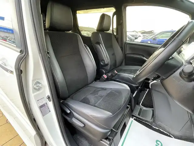 トヨタ ヴォクシー ZS 煌Ⅲ 宮崎県 2021(令3)年 3.8万km ホワイトパールクリスタルシャイン ワンオーナー/ディーラー純正ナビ(NSZN-Z08T)/(BT/AM/FM/CD/DVD)/バックカメラ/フルセグテレビ/スマートキー/ETC/前後ドライブレコーダー/ハーフレザー/両側パワースライドドア/オートマチックハイビーム/プッシュスタート/クルーズコントロール/LEDヘッドライト/アイドリングストップ