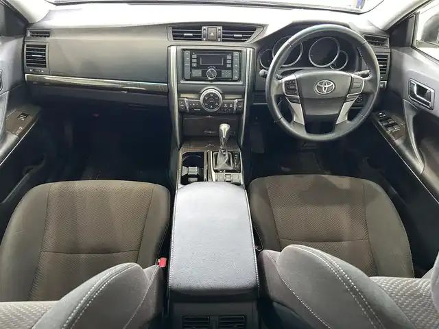 トヨタ マークＸ 250G 沖縄県 2014(平26)年 6.8万km パール (株)IDOMが運営する【じしゃロンコザ店】の自社ローン専用車両になりますこちらは現金またはオートローンご利用時の価格です。自社ローンご希望の方は別途その旨お申付け下さい/ＣＤ再生　/ＥＴＣ　/スマートキー/パワーシート　/パワーステアリング　/パワーウィンドウ　/プッシュスタート/純正フロアマット　/純正アルミホイール　/カーテンエアバック　/キセノンヘッドライト　/取扱説明書