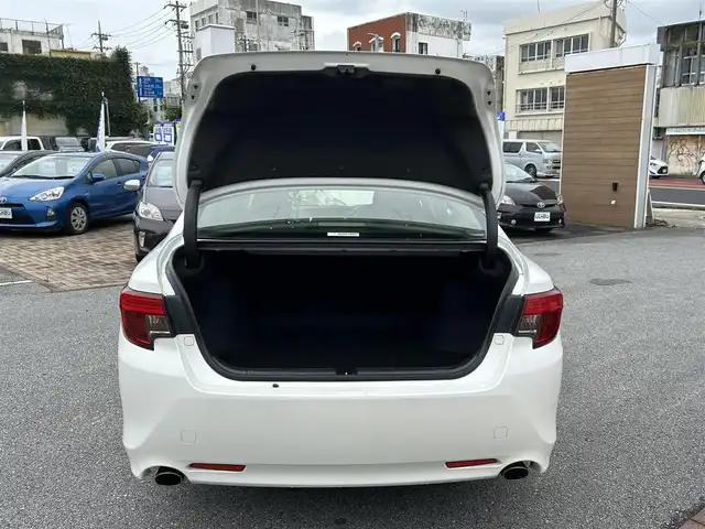 トヨタ マークＸ 250G 沖縄県 2014(平26)年 6.8万km パール (株)IDOMが運営する【じしゃロンコザ店】の自社ローン専用車両になりますこちらは現金またはオートローンご利用時の価格です。自社ローンご希望の方は別途その旨お申付け下さい/ＣＤ再生　/ＥＴＣ　/スマートキー/パワーシート　/パワーステアリング　/パワーウィンドウ　/プッシュスタート/純正フロアマット　/純正アルミホイール　/カーテンエアバック　/キセノンヘッドライト　/取扱説明書