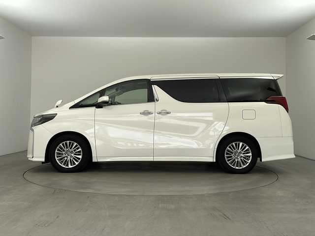 トヨタ アルファード S Cパッケージ 兵庫県 2018(平30)年 3.9万km ラグジュアリーホワイトパールクリスタルシャインガラスフレーク ・純正ナビ（フルセグ・CD・DVD・SD・BT・HDMI）/・バックカメラ/・デジタルインナーミラー/・サンルーフ/・ドライブレコーダー/・ビルトインETC2.0/・レーントレーシングアシスト/・クリアランスソナー/・パーキングサポートブレーキ/・プリクラッシュセーフティ/・ロードサインアシスト/・ナノイー/・オートマチックハイビーム/・三眼LEDオートライト/・フォグランプ/・電動パーキングブレーキ/・ブレーキホールド/・ステアリングヒーター/・合皮シート/・シートヒーター/・シートベンチレーション/・パワーシート/・両側パワースライドドア/・パワーバックドア/・純正フリップダウンモニター/・AC100V/・プッシュスタート/・スマートキー/・W＋サイドエアバック/・カーテンエアバック