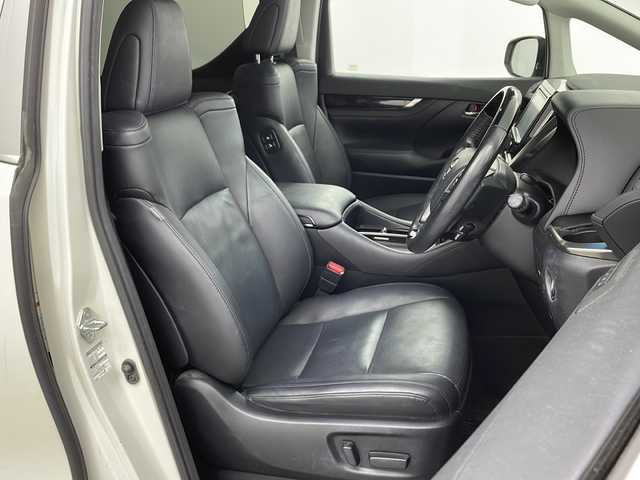 トヨタ アルファード S Cパッケージ 兵庫県 2018(平30)年 3.9万km ラグジュアリーホワイトパールクリスタルシャインガラスフレーク ・純正ナビ（フルセグ・CD・DVD・SD・BT・HDMI）/・バックカメラ/・デジタルインナーミラー/・サンルーフ/・ドライブレコーダー/・ビルトインETC2.0/・レーントレーシングアシスト/・クリアランスソナー/・パーキングサポートブレーキ/・プリクラッシュセーフティ/・ロードサインアシスト/・ナノイー/・オートマチックハイビーム/・三眼LEDオートライト/・フォグランプ/・電動パーキングブレーキ/・ブレーキホールド/・ステアリングヒーター/・合皮シート/・シートヒーター/・シートベンチレーション/・パワーシート/・両側パワースライドドア/・パワーバックドア/・純正フリップダウンモニター/・AC100V/・プッシュスタート/・スマートキー/・W＋サイドエアバック/・カーテンエアバック