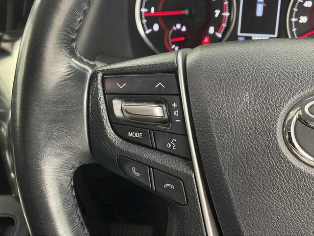 トヨタ アルファード S Cパッケージ 兵庫県 2018(平30)年 3.9万km ラグジュアリーホワイトパールクリスタルシャインガラスフレーク ・純正ナビ（フルセグ・CD・DVD・SD・BT・HDMI）/・バックカメラ/・デジタルインナーミラー/・サンルーフ/・ドライブレコーダー/・ビルトインETC2.0/・レーントレーシングアシスト/・クリアランスソナー/・パーキングサポートブレーキ/・プリクラッシュセーフティ/・ロードサインアシスト/・ナノイー/・オートマチックハイビーム/・三眼LEDオートライト/・フォグランプ/・電動パーキングブレーキ/・ブレーキホールド/・ステアリングヒーター/・合皮シート/・シートヒーター/・シートベンチレーション/・パワーシート/・両側パワースライドドア/・パワーバックドア/・純正フリップダウンモニター/・AC100V/・プッシュスタート/・スマートキー/・W＋サイドエアバック/・カーテンエアバック