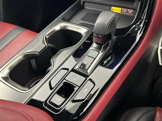 レクサス ＮＸ 350h Fスポーツ 千葉県 2023(令5)年 5.2万km ホワイトノーヴァガラスフレーク 禁煙車/ワンオーナー/レクサスセーフティセンス/・レーンディパーチャーアラート/・クリアランスソナー/・ブラインドスポットモニター/・パーキンサポートブレーキ/・ヘッドアップディスプレイ/・レーダークルーズコントロール/サンルーフ/パワーバックドア/オレンジブレーキキャリパー/純正14型ディスプレイオーディオナビ付き/・Bluetooth/USB/・全方位カメラ/・ビルトインETC2.0/・パドルシフト/革巻きステアリング/・ステアリングスイッチ/・ステアリングヒーター/赤革レザーシート/・DNシートヒーター/・DNエアーシート/・DNパワーシート/・D席メモリ付き/置くだけ充電/純正フロアマット/純正20インチAW/オートライト/・オートマチックハイビーム/・LEDヘッドライト/・LEDフォグランプ