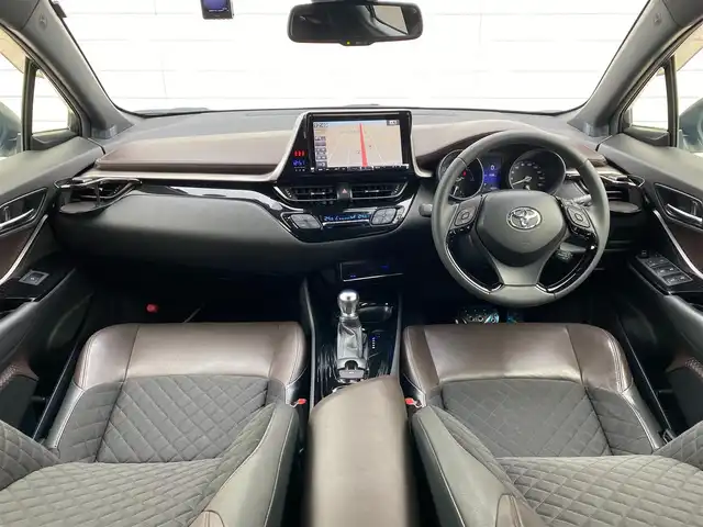 トヨタ Ｃ－ＨＲ G LEDエディション 岐阜県 2018(平30)年 5.1万km ホワイトパールクリスタルシャイン ワンオーナー/TRDフルエアロ/LEDエディション/C-HR専用ALPINE社製SDナビ/-BT/DVD/フルセグTV/カーアロマ/プラズマクラスター/LEDヘッドライト/オートハイビーム/ブレーキホールド/ドライブレコーダー/ハーフレザーシート/電動パーキングブレーキ/ステアリングスイッチ/取扱説明書/保証書/スマートキー2本/純正フロアマット/バックカメラ/ETC