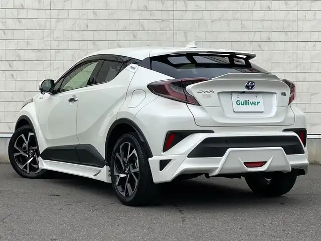 トヨタ Ｃ－ＨＲ G LEDエディション 岐阜県 2018(平30)年 5.1万km ホワイトパールクリスタルシャイン ワンオーナー/TRDフルエアロ/LEDエディション/C-HR専用ALPINE社製SDナビ/-BT/DVD/フルセグTV/カーアロマ/プラズマクラスター/LEDヘッドライト/オートハイビーム/ブレーキホールド/ドライブレコーダー/ハーフレザーシート/電動パーキングブレーキ/ステアリングスイッチ/取扱説明書/保証書/スマートキー2本/純正フロアマット/バックカメラ/ETC